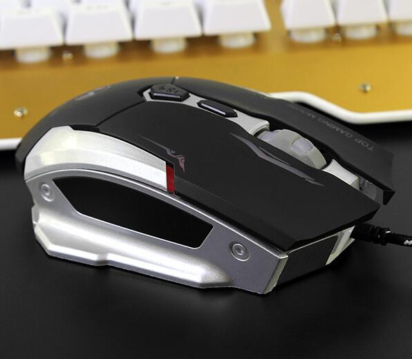 800-2400DPI 7D Led light Wired gaming mouse with switch and the metal floor